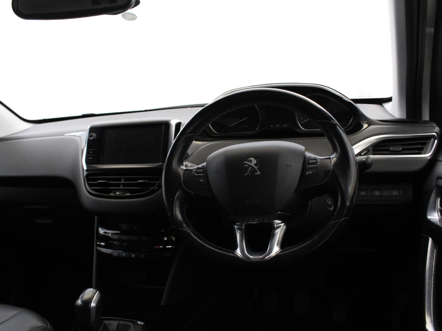 Used Peugeot 2008 2017 for sale - 76594406: Photo 10