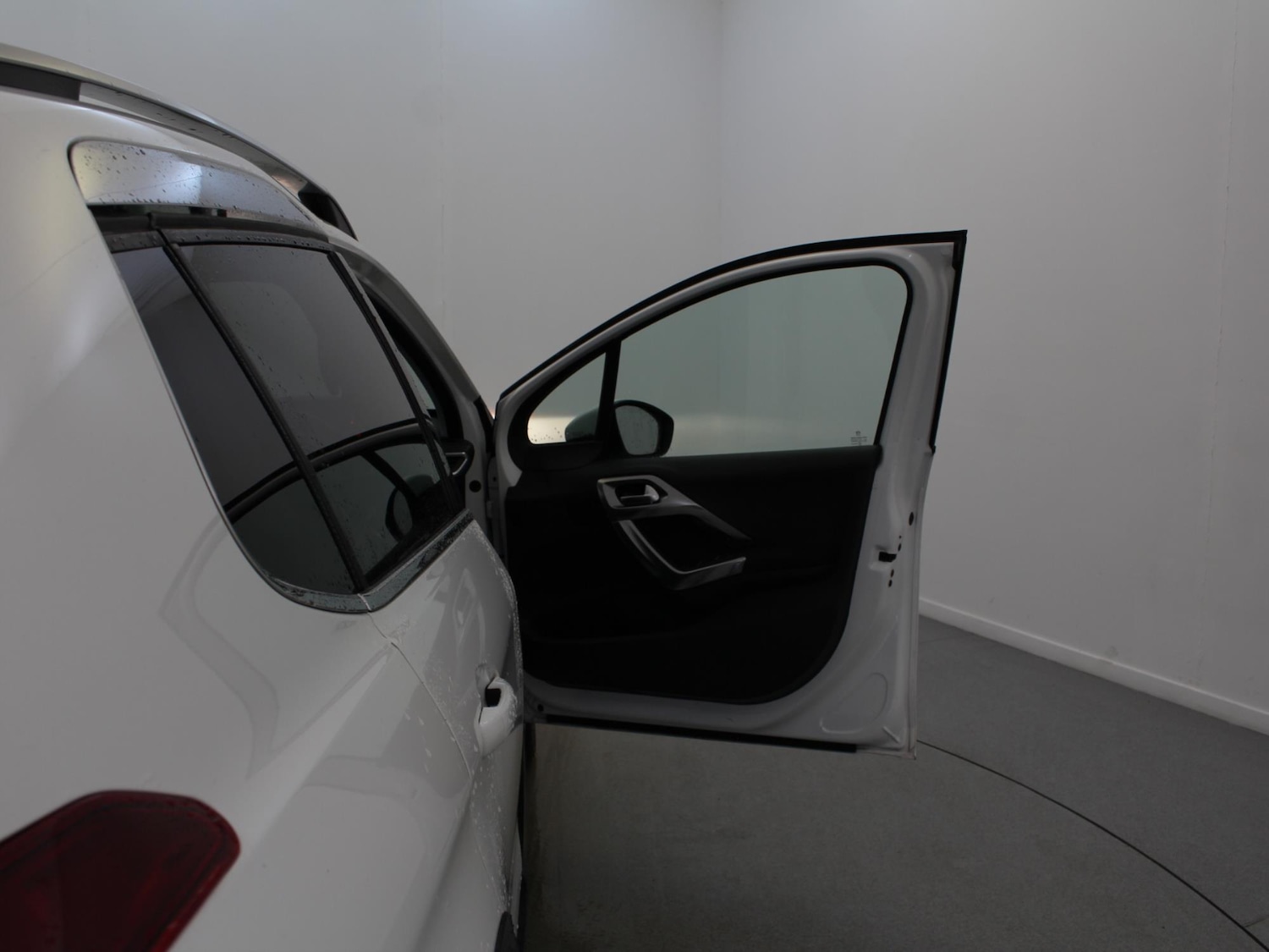 Used Peugeot 2008 2017 for sale - 76594406: Photo 21