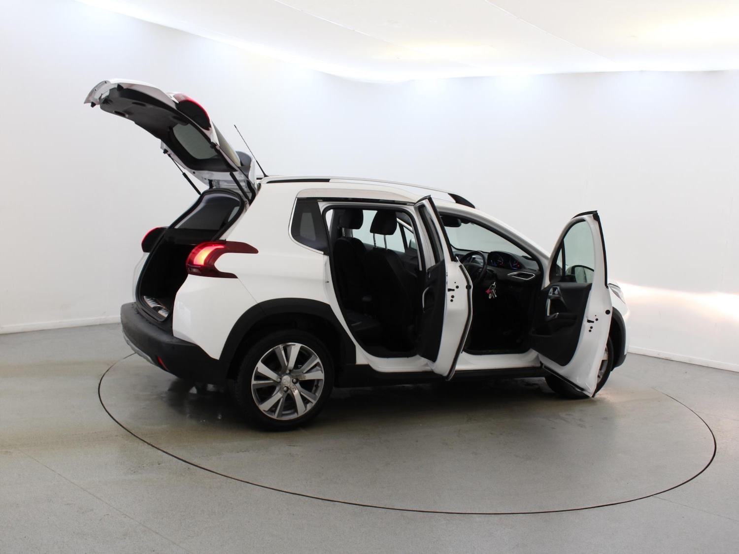 Used Peugeot 2008 2017 for sale - 76594406: Photo 24