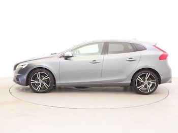 Used Volvo V40 2019 for sale - 78641715: Photo