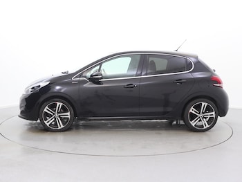 Used Peugeot 208 2019 for sale - 77361751: Photo