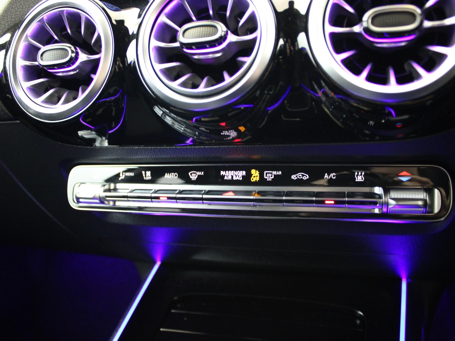 Used Mercedes-Benz EQA 2022 for sale - 76916442: Photo 30