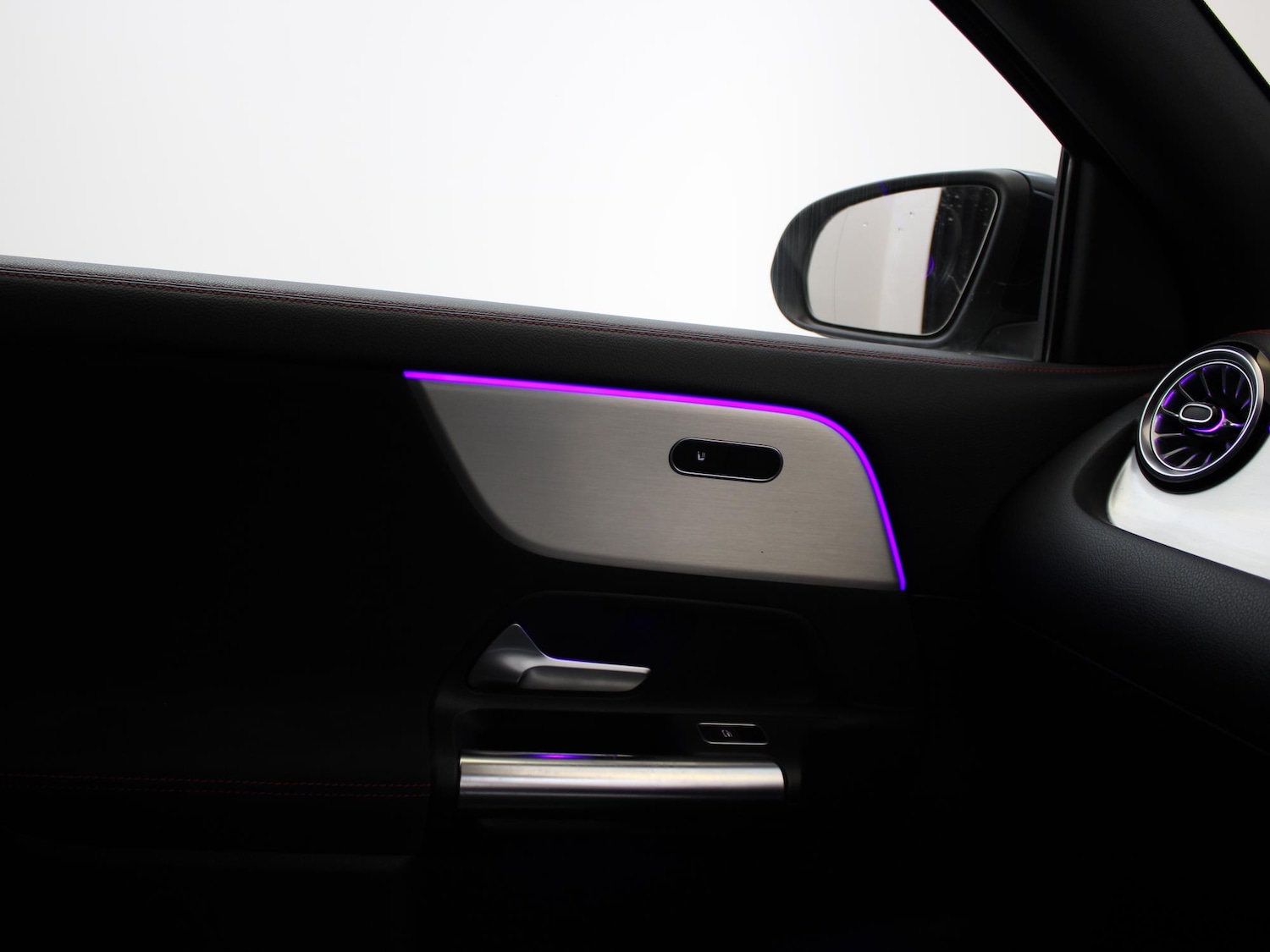 Used Mercedes-Benz EQA 2022 for sale - 76916442: Photo 32