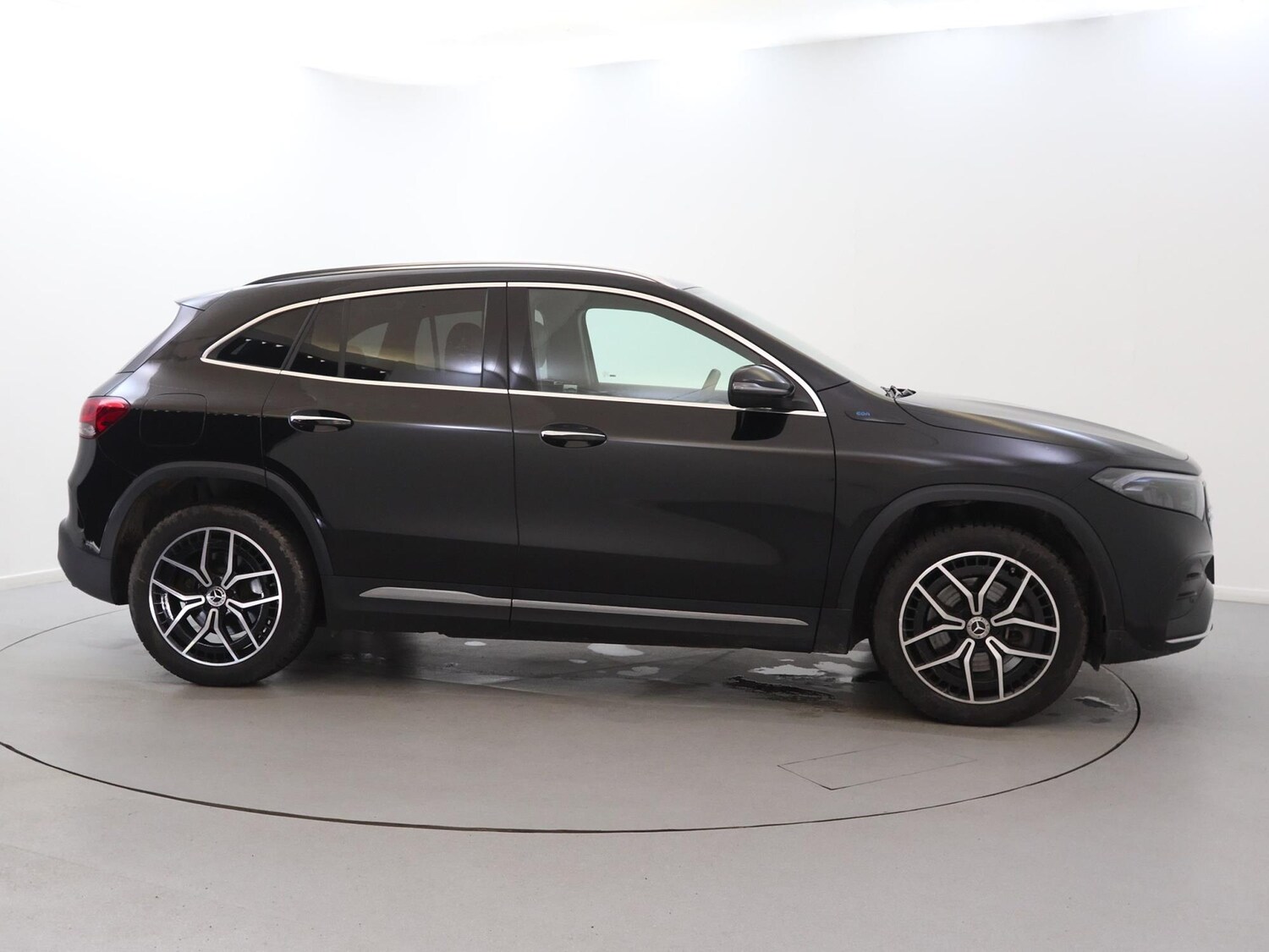 Used Mercedes-Benz EQA 2022 for sale - 76916442: Photo 8