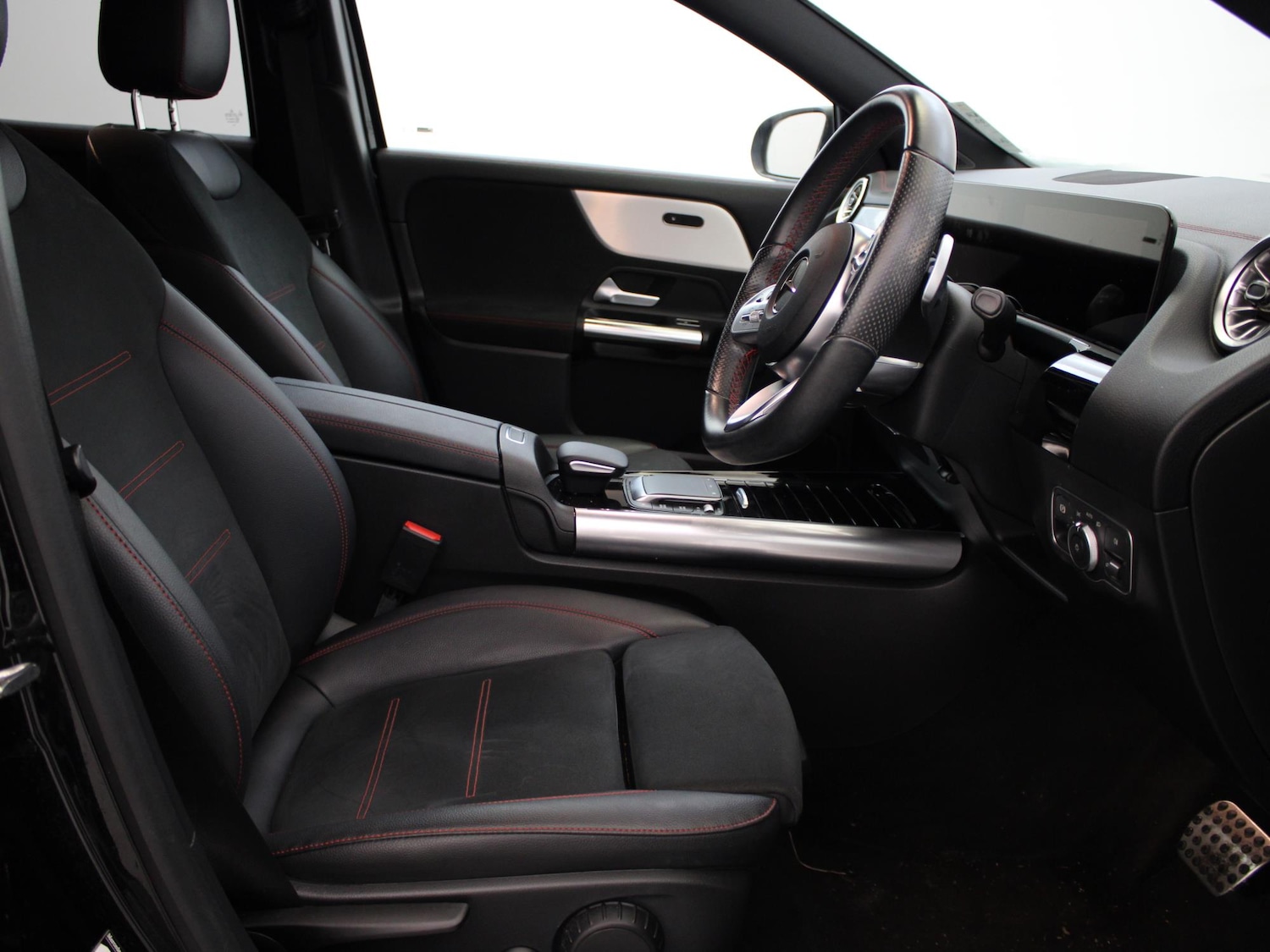 Used Mercedes-Benz EQA 2022 for sale - 76916442: Photo 9