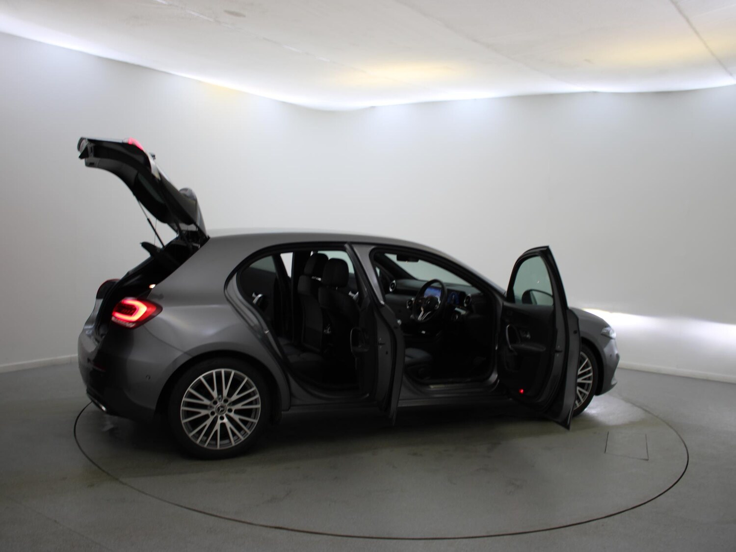 Used Mercedes-Benz A-Class 2022 for sale - 77443977: Photo 37