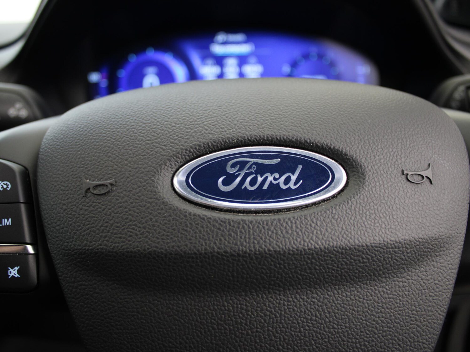 Used Ford Puma 2023 for sale - 76390827: Photo 30