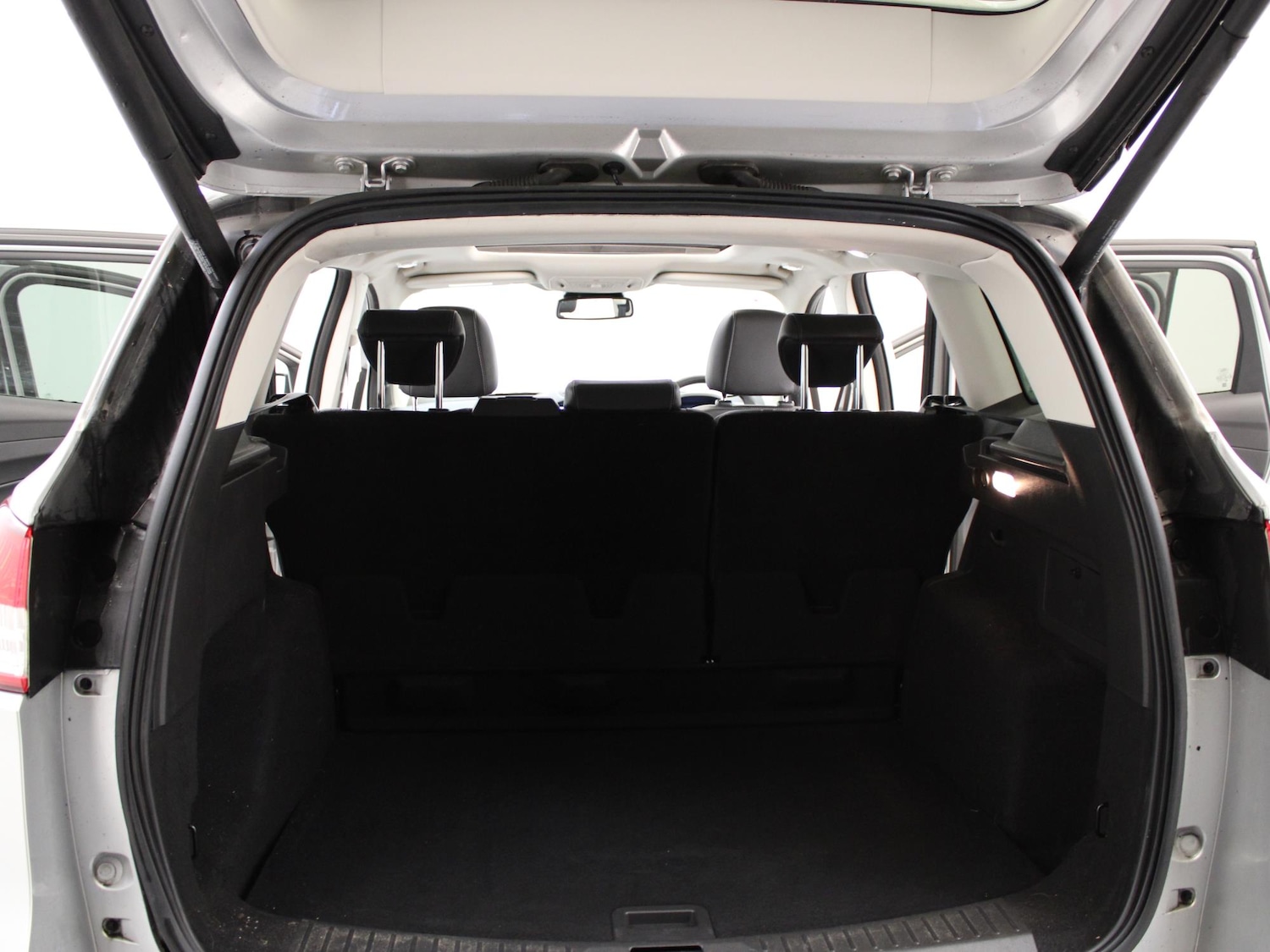 Used Ford Kuga 2016 for sale - 78218344: Photo 32