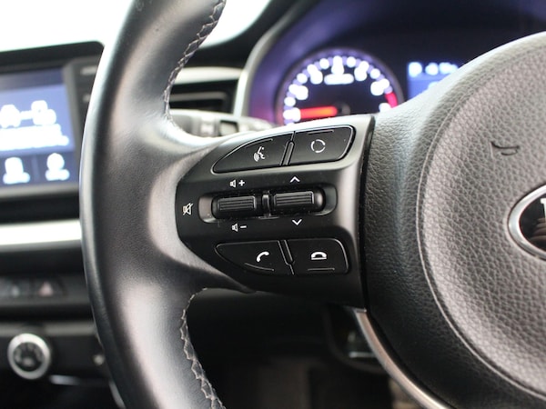 Used Kia Stonic 2020 for sale - 75343840: Photo 25