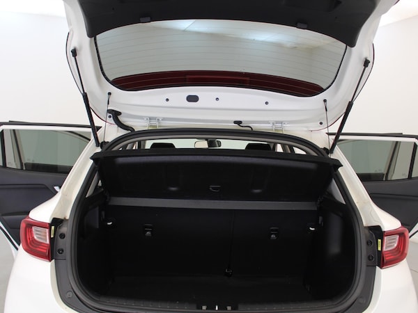 Used Kia Stonic 2020 for sale - 75343840: Photo 32
