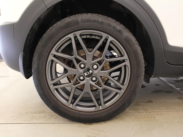 Used Kia Stonic 2020 for sale - 75343840: Photo 36