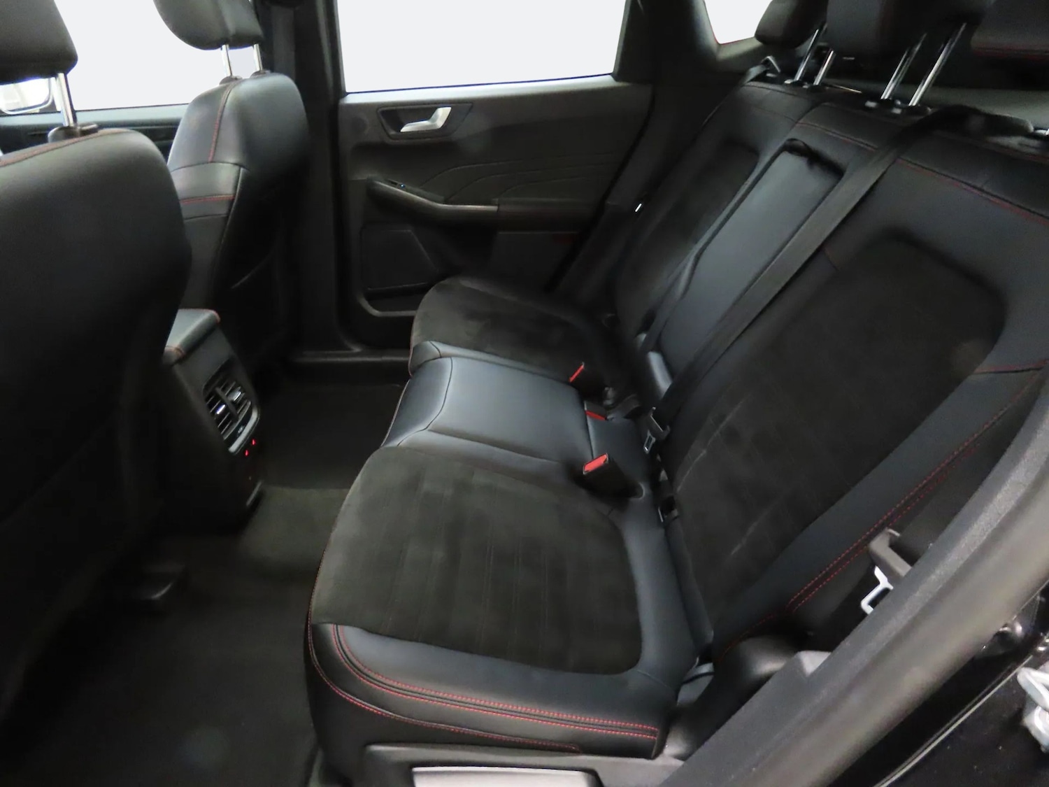 Used Ford Kuga 2023 for sale - 76553546: Photo 3