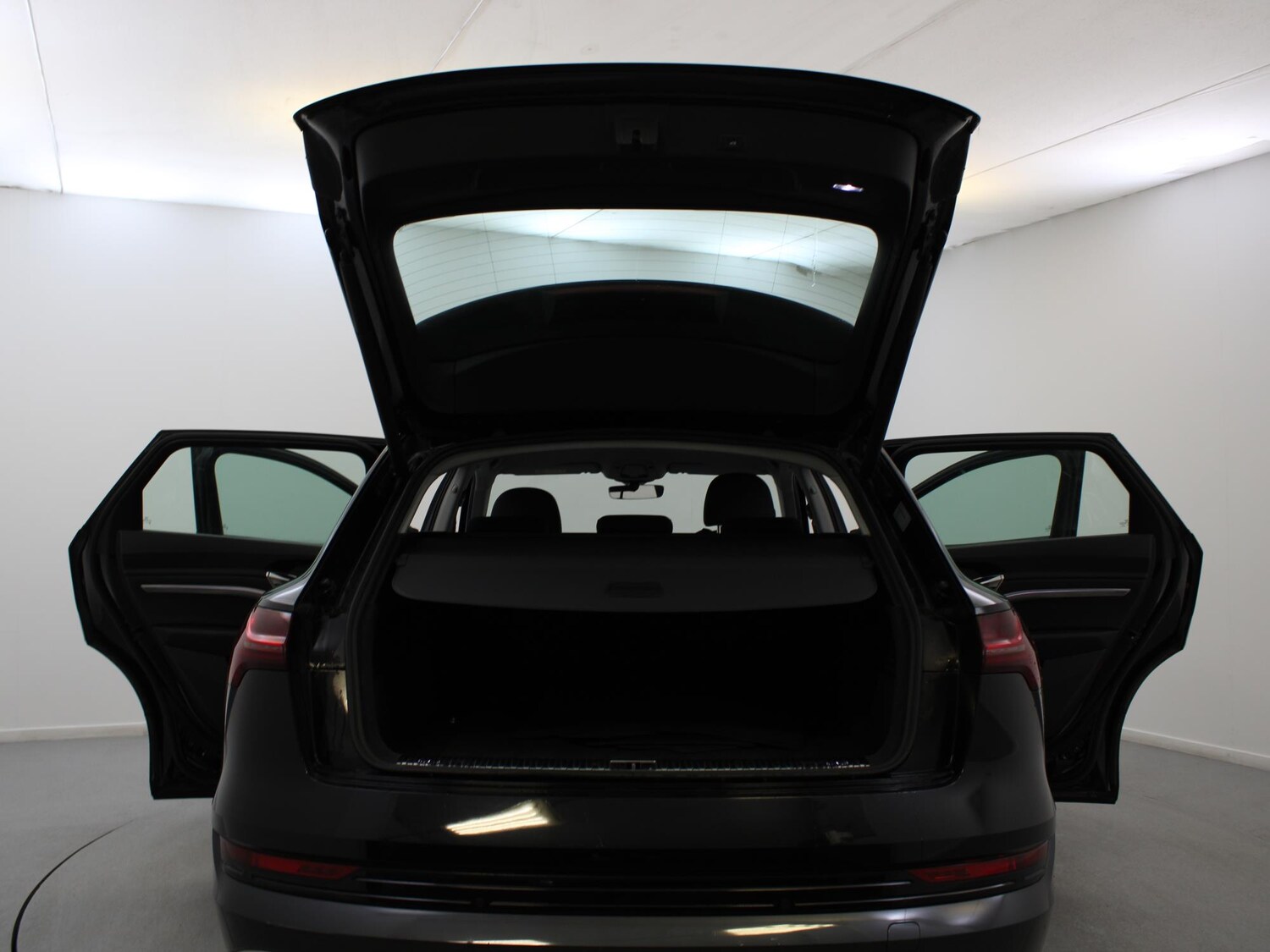 Used Audi e-tron 2020 for sale - 76828041: Photo 25