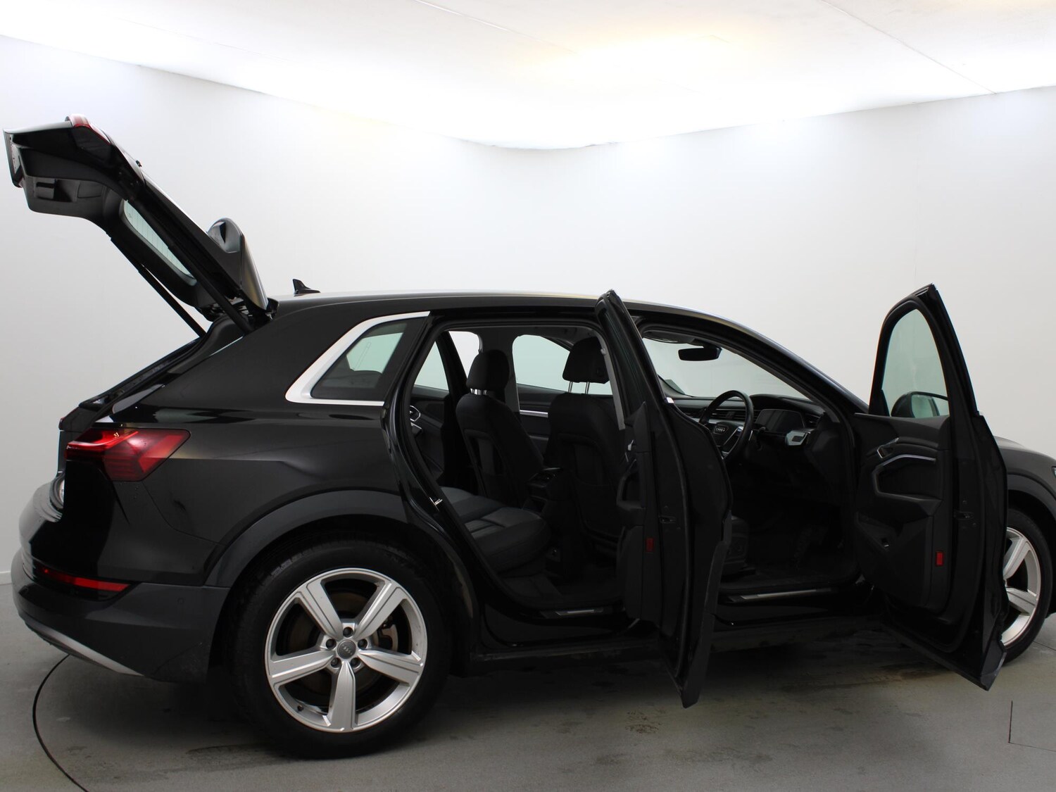 Used Audi e-tron 2020 for sale - 76828041: Photo 26