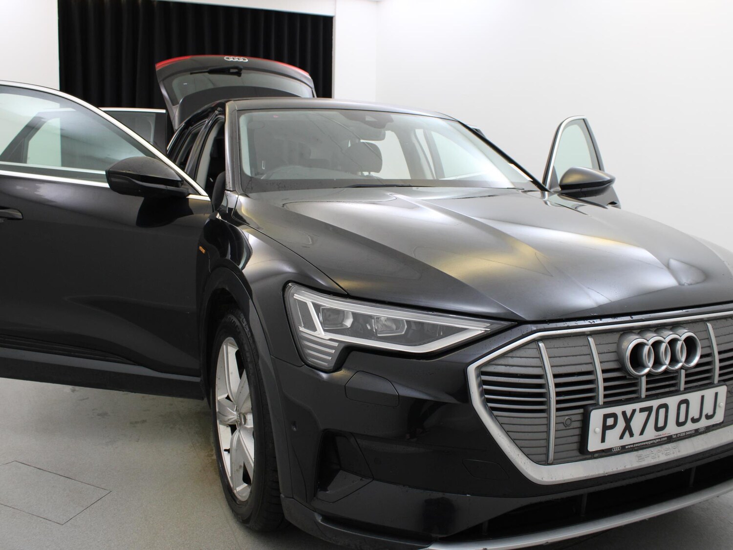 Used Audi e-tron 2020 for sale - 76828041: Photo 28