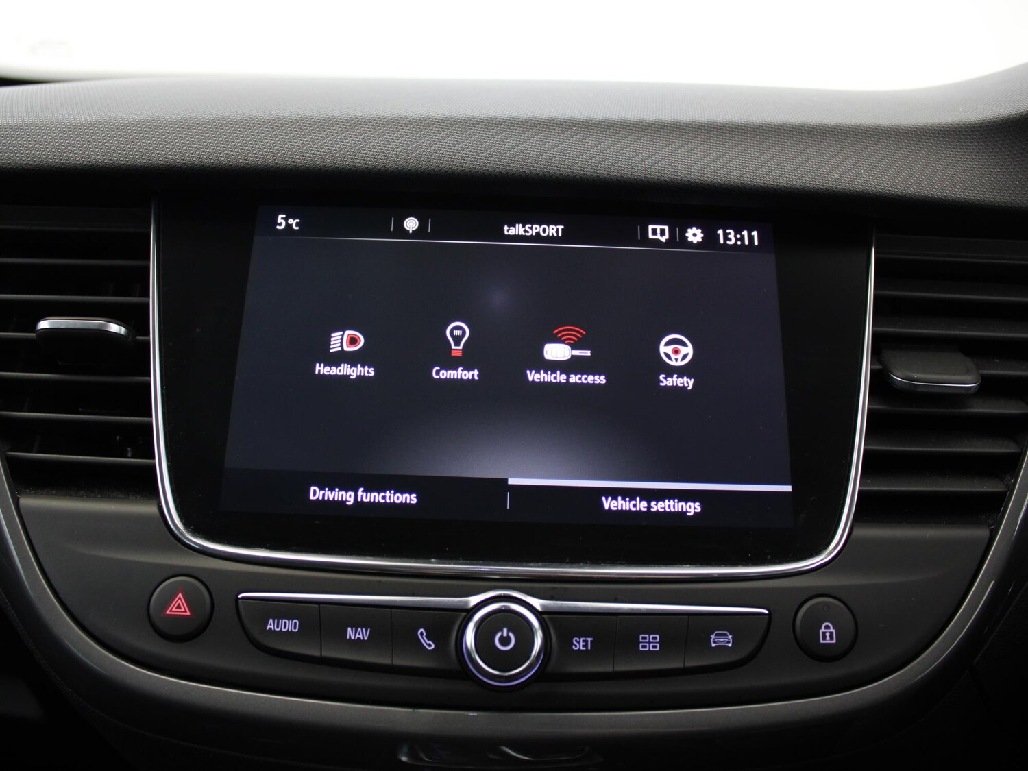 Used Vauxhall Crossland 2022 for sale - 77294532: Photo 18