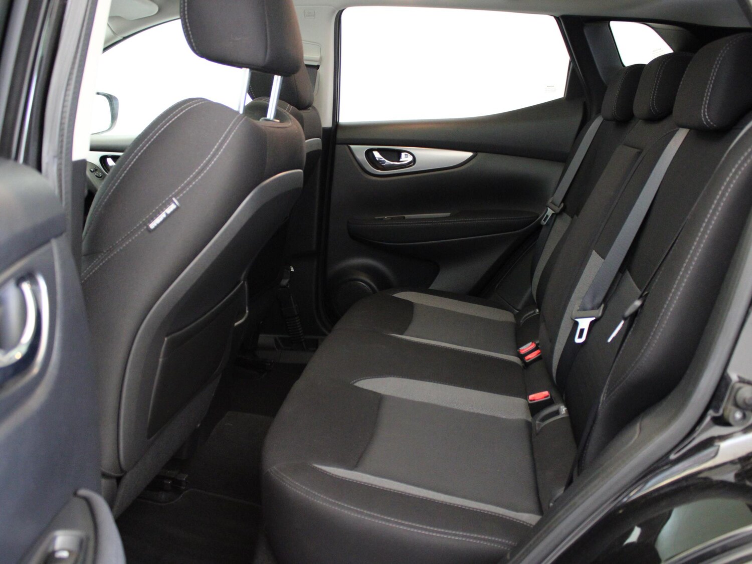 Used Nissan Qashqai 2017 for sale - 77686988: Photo 13