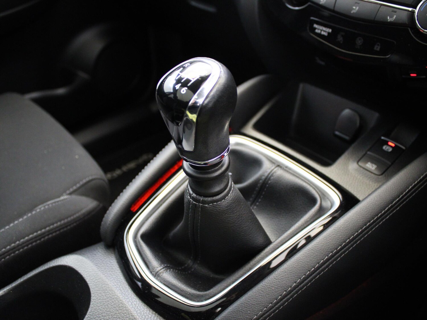 Used Nissan Qashqai 2017 for sale - 77686988: Photo 30