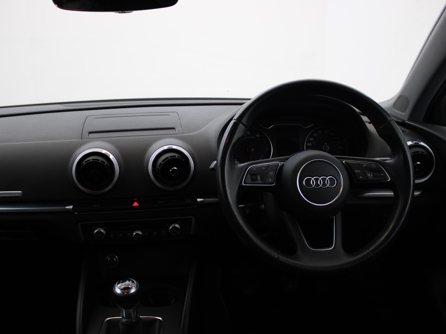 Used Audi A3 2018 for sale - 77687118: Photo 15