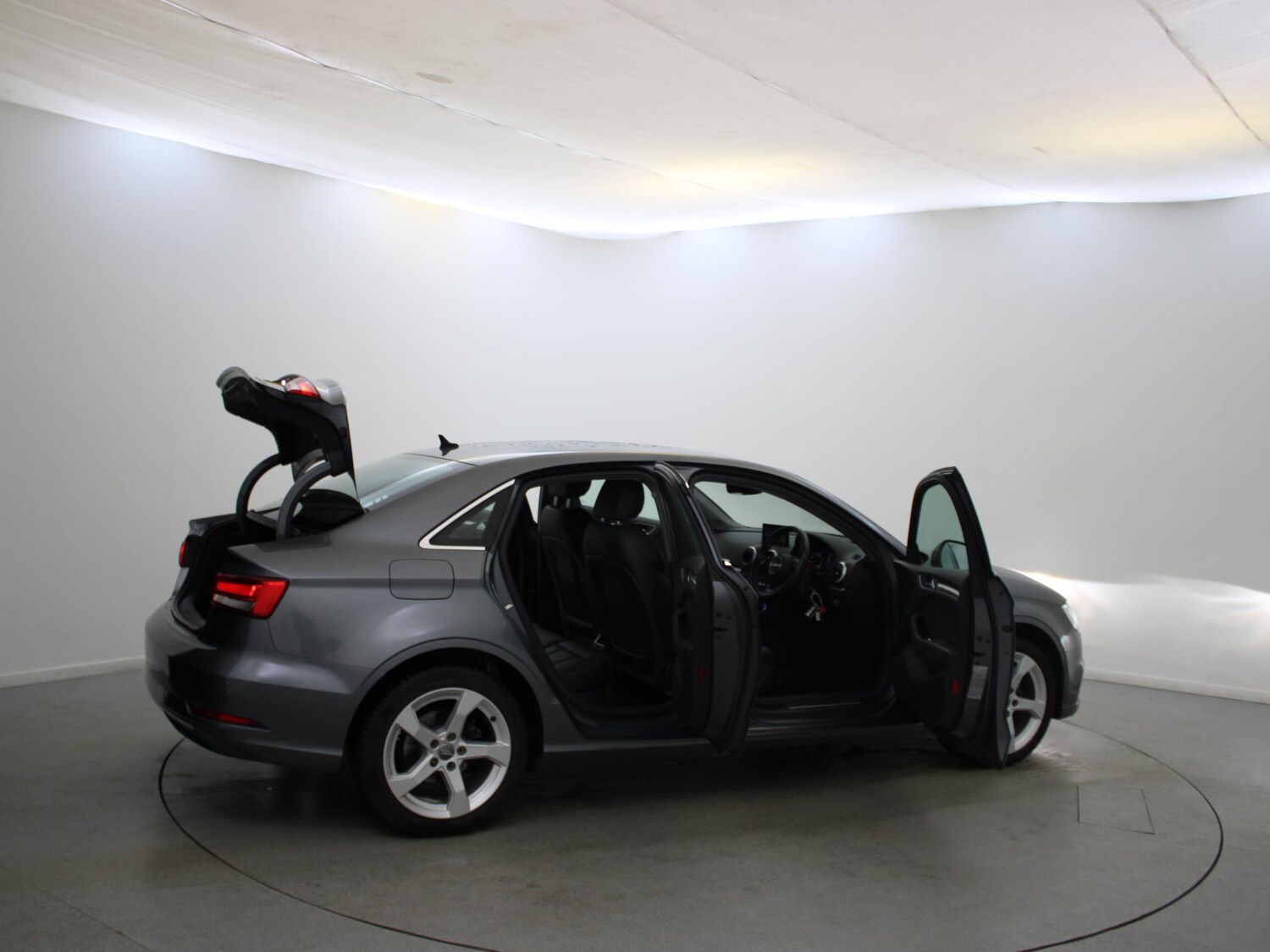 Used Audi A3 2018 for sale - 77687118: Photo 35