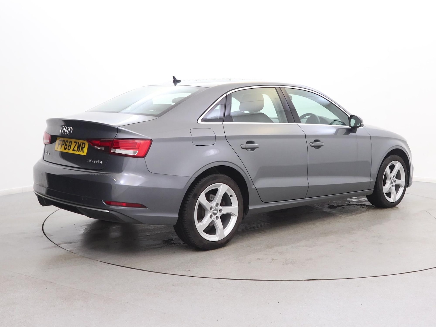 Used Audi A3 2018 for sale - 77687118: Photo 5