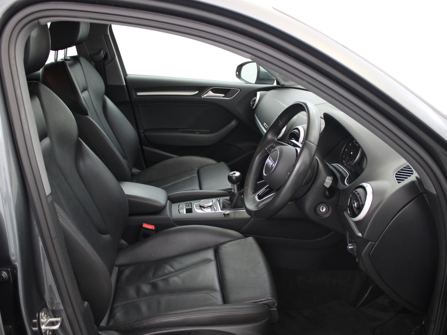 Used Audi A3 2018 for sale - 77687118: Photo 9