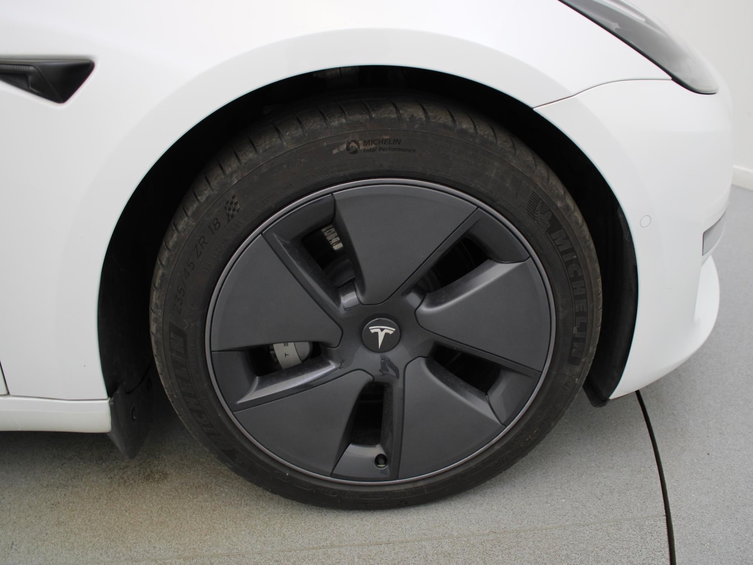 Used Tesla Model 3 2021 for sale - 76128341: Photo 47
