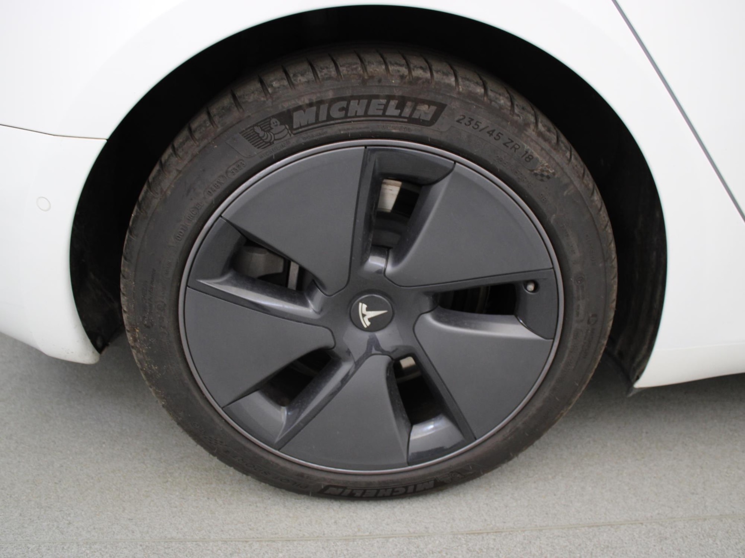 Used Tesla Model 3 2021 for sale - 76128341: Photo 48