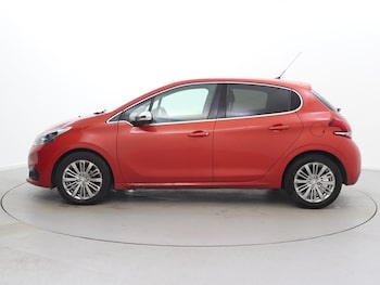 Used Peugeot 208 2017 for sale - 77649353: Photo