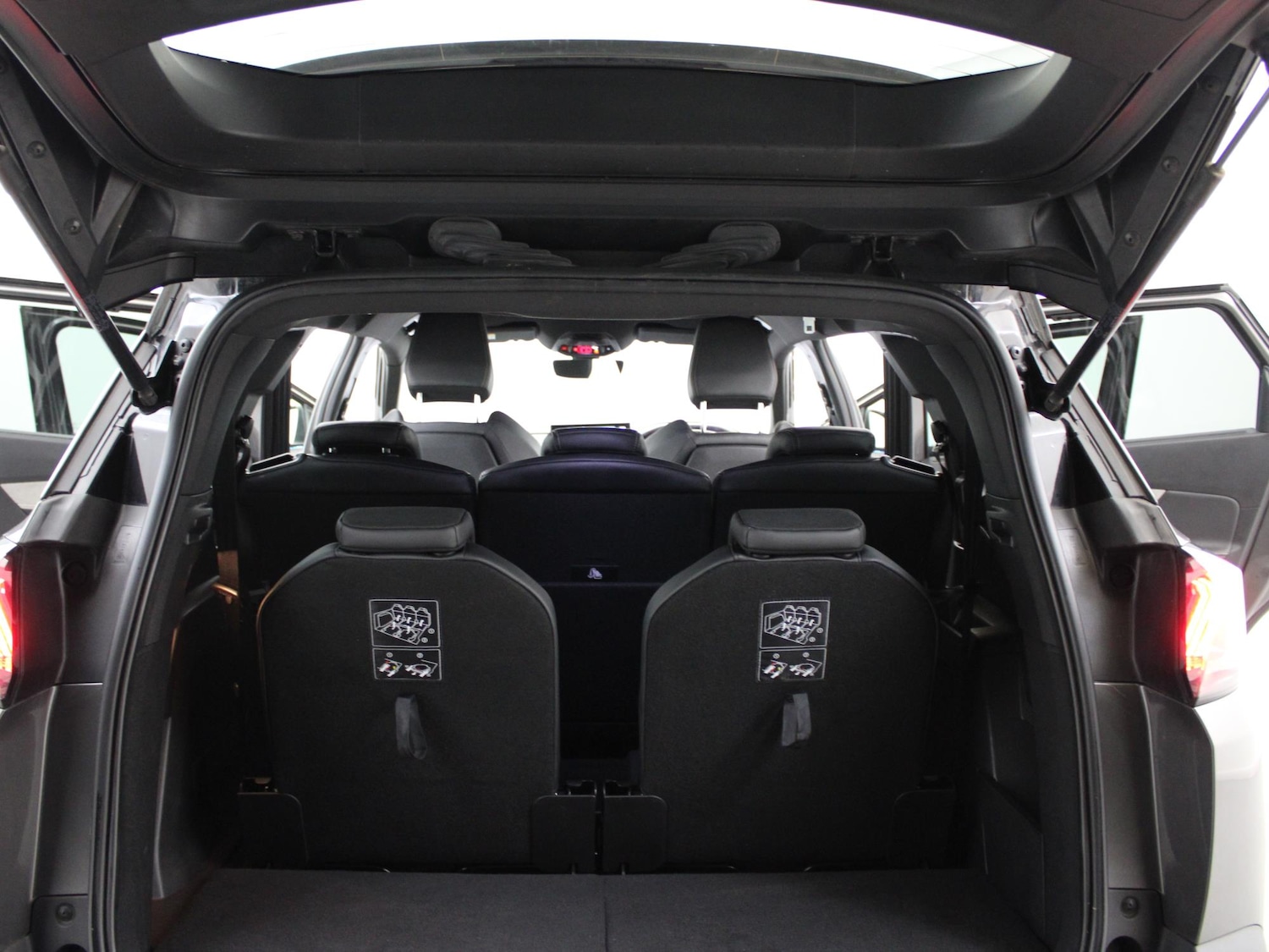 Used Peugeot 5008 2022 for sale - 77561210: Photo 40