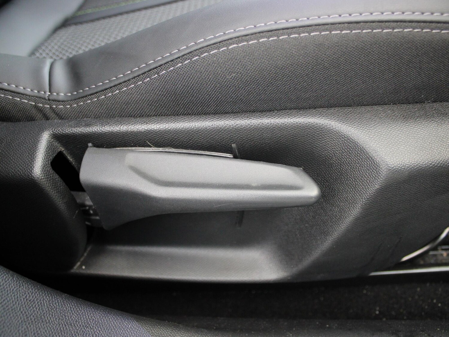 Used Peugeot 2008 2022 for sale - 76502890: Photo 10