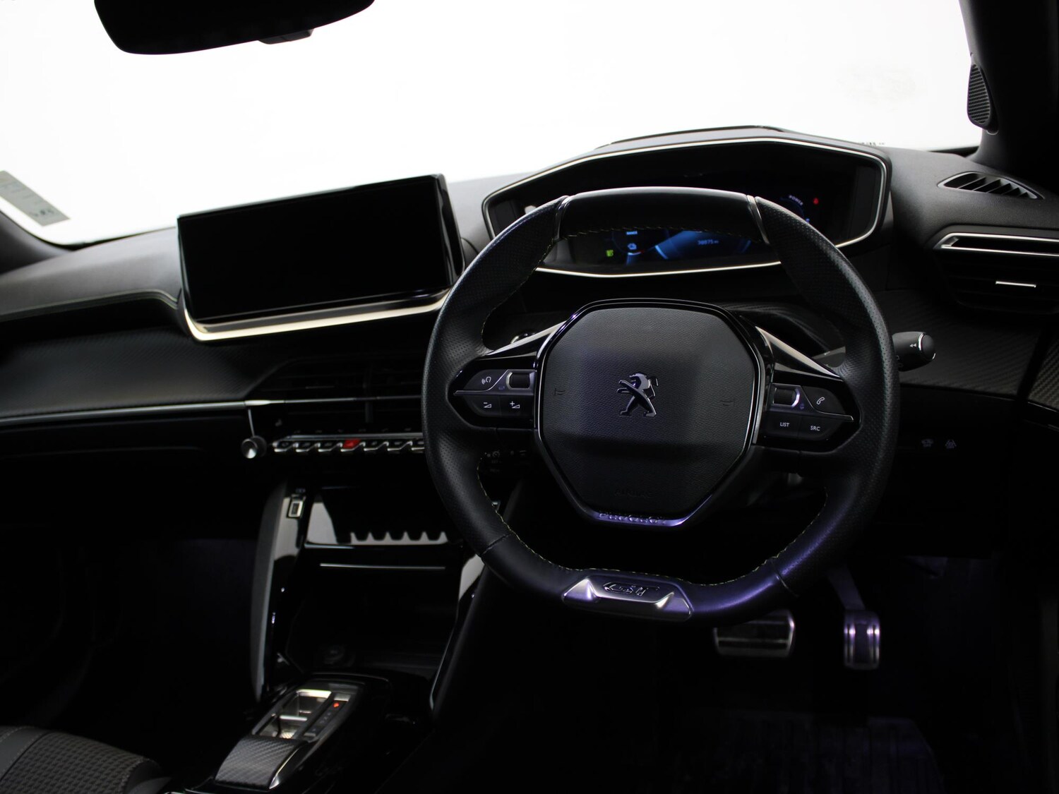 Used Peugeot 2008 2022 for sale - 76502890: Photo 14