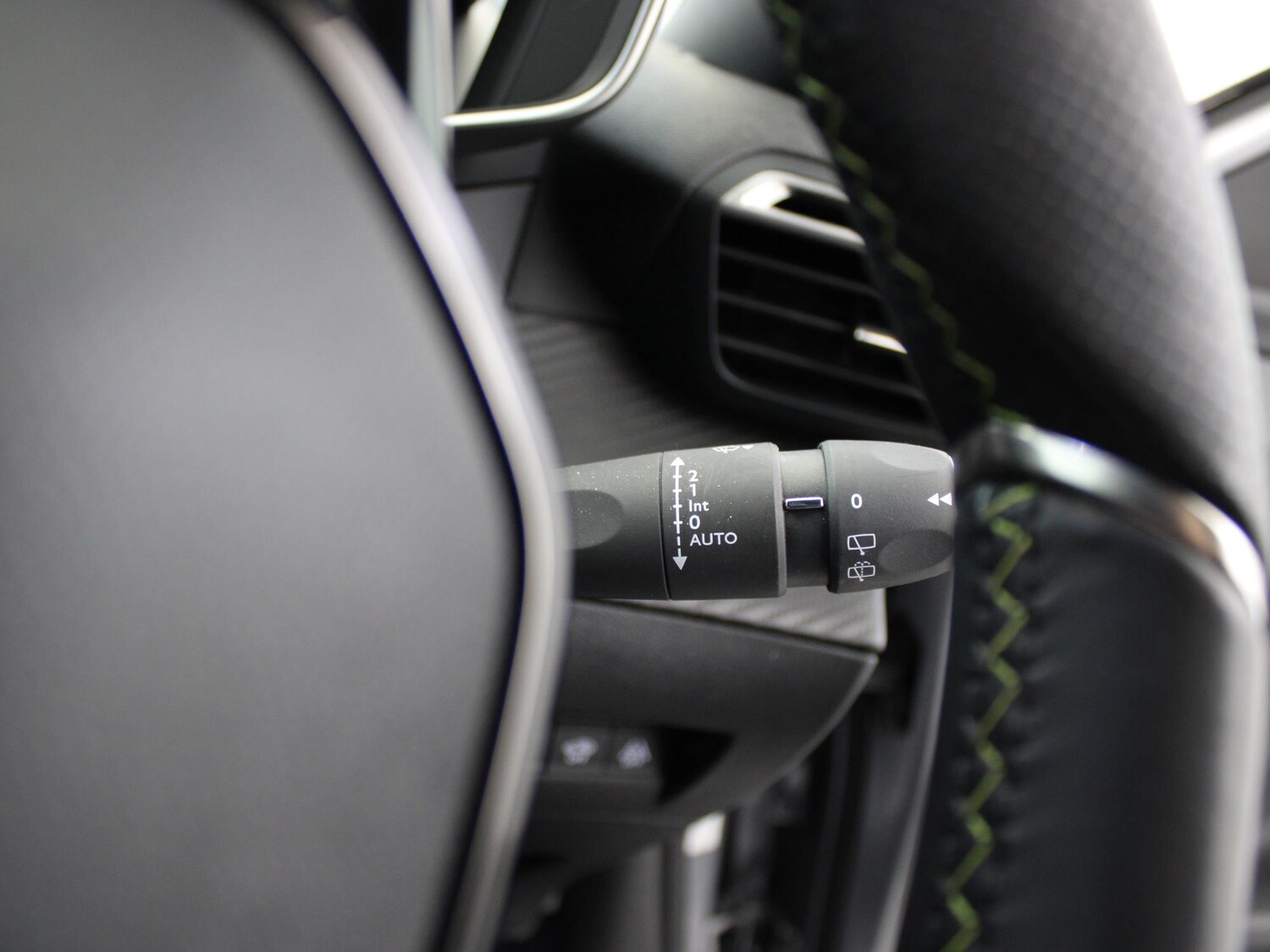 Used Peugeot 2008 2022 for sale - 76502890: Photo 30