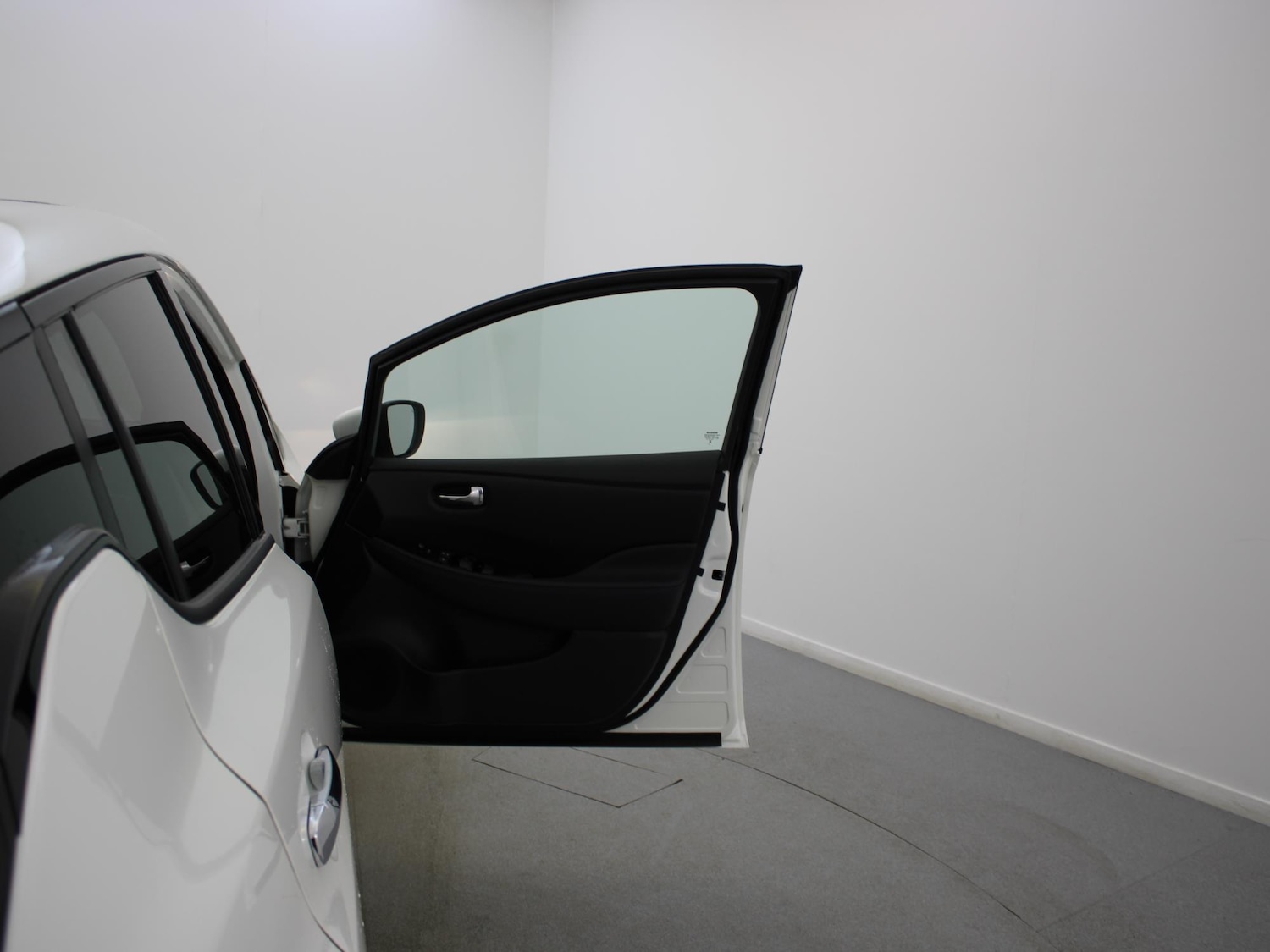 Used Nissan Leaf 2024 for sale - 77398060: Photo 41