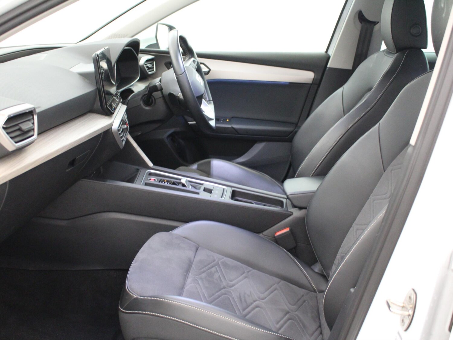 Used SEAT Leon 2021 for sale - 77758352: Photo 11