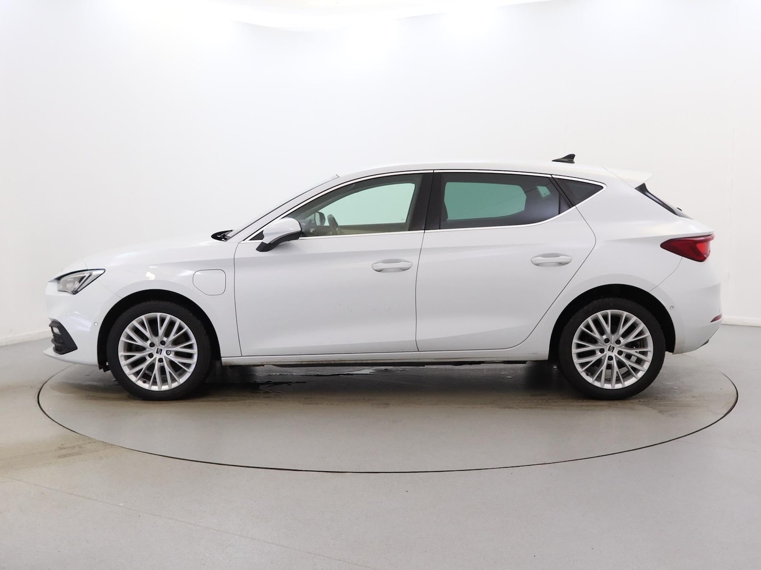 Used SEAT Leon 2021 for sale - 77758352: Photo 4