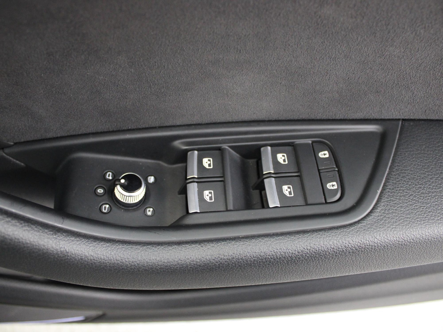 Used Audi A4 2021 for sale - 77240049: Photo 41