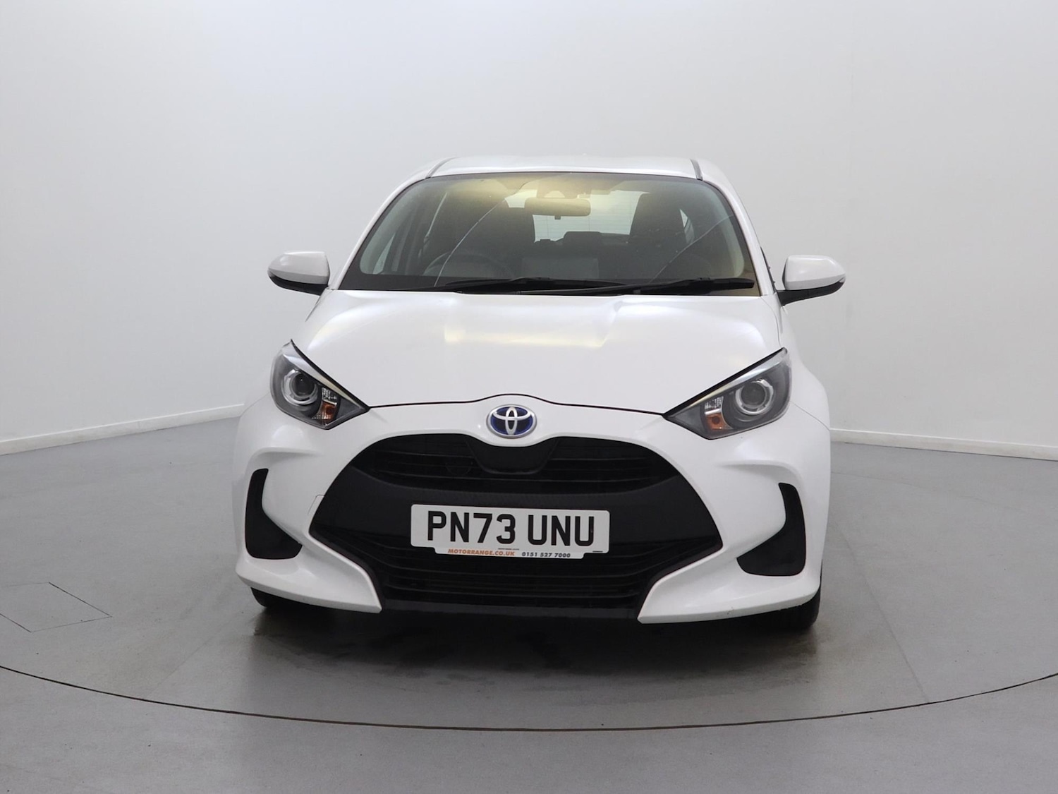 Used Toyota Yaris 2023 for sale - 76300285: Photo 2