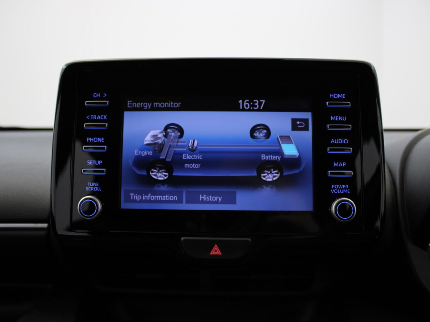 Used Toyota Yaris 2023 for sale - 76300285: Photo 20