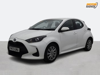 Used Toyota Yaris 2023 for sale - 76300285: Photo 2