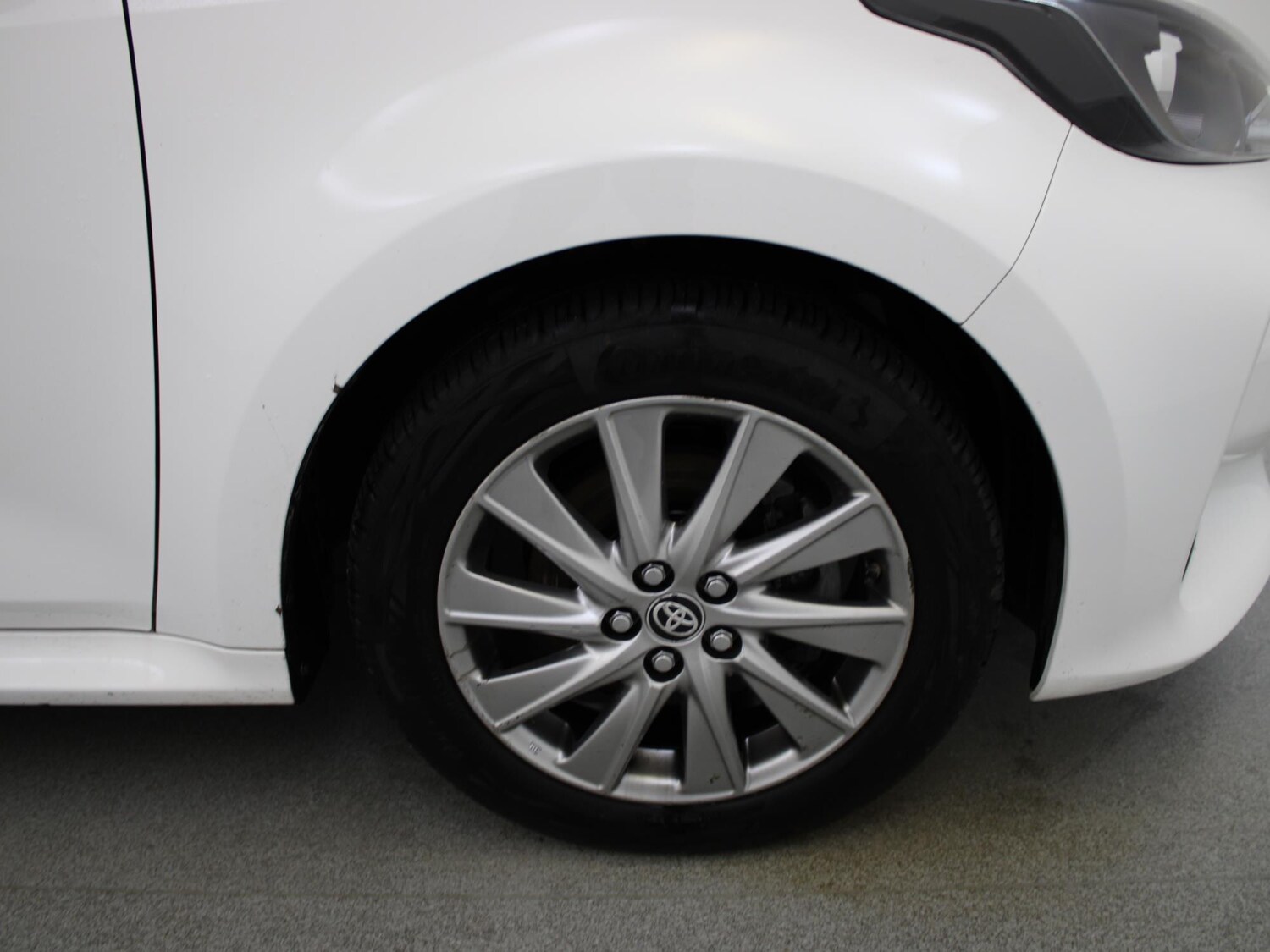 Used Toyota Yaris 2023 for sale - 76300285: Photo 38