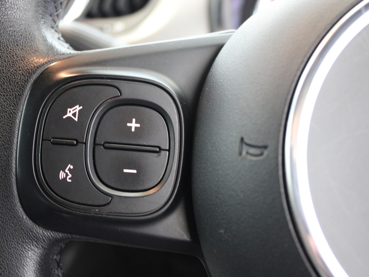 Used Fiat 500 2017 for sale - 76692365: Photo 16