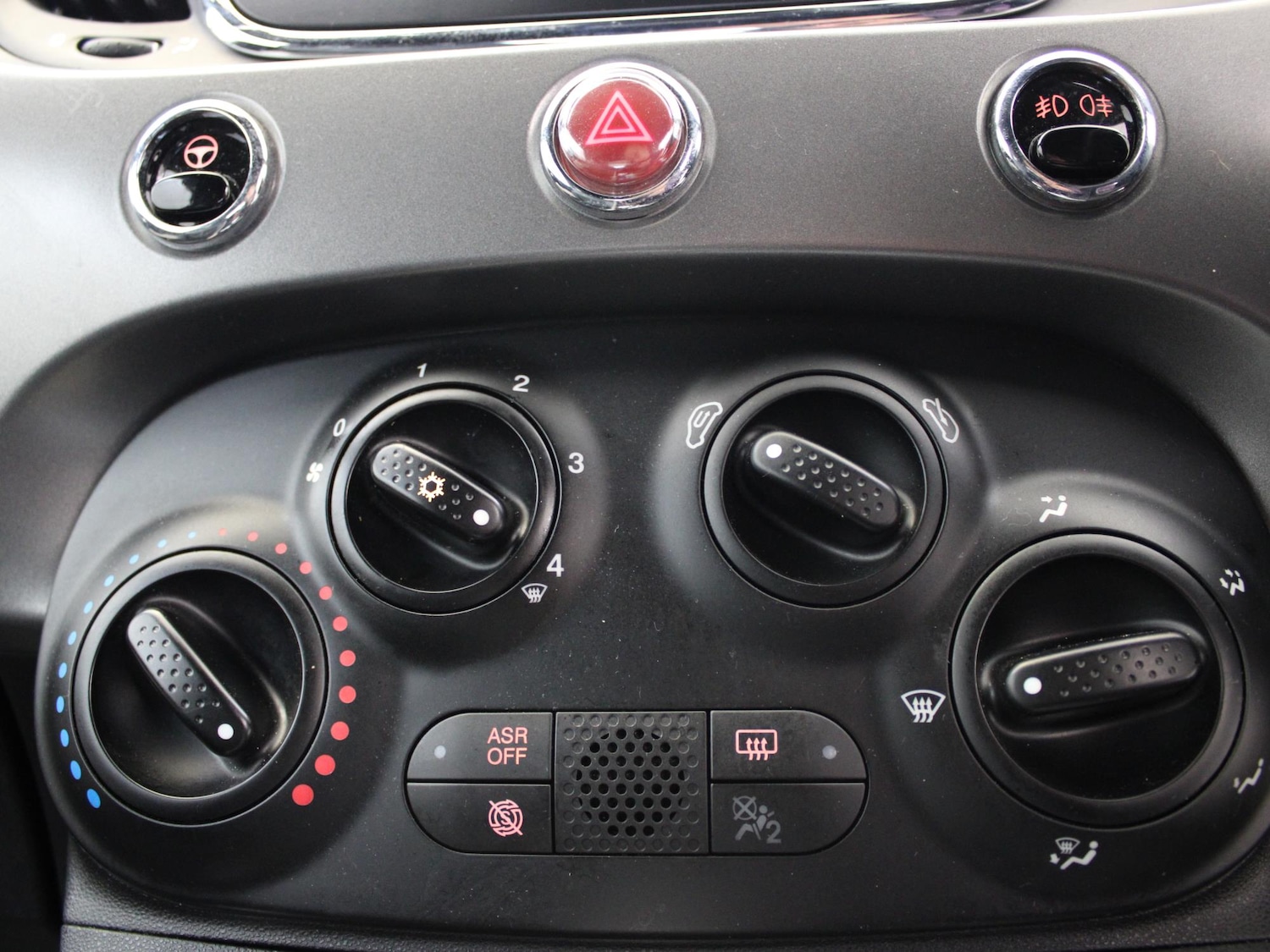 Used Fiat 500 2017 for sale - 76692365: Photo 28