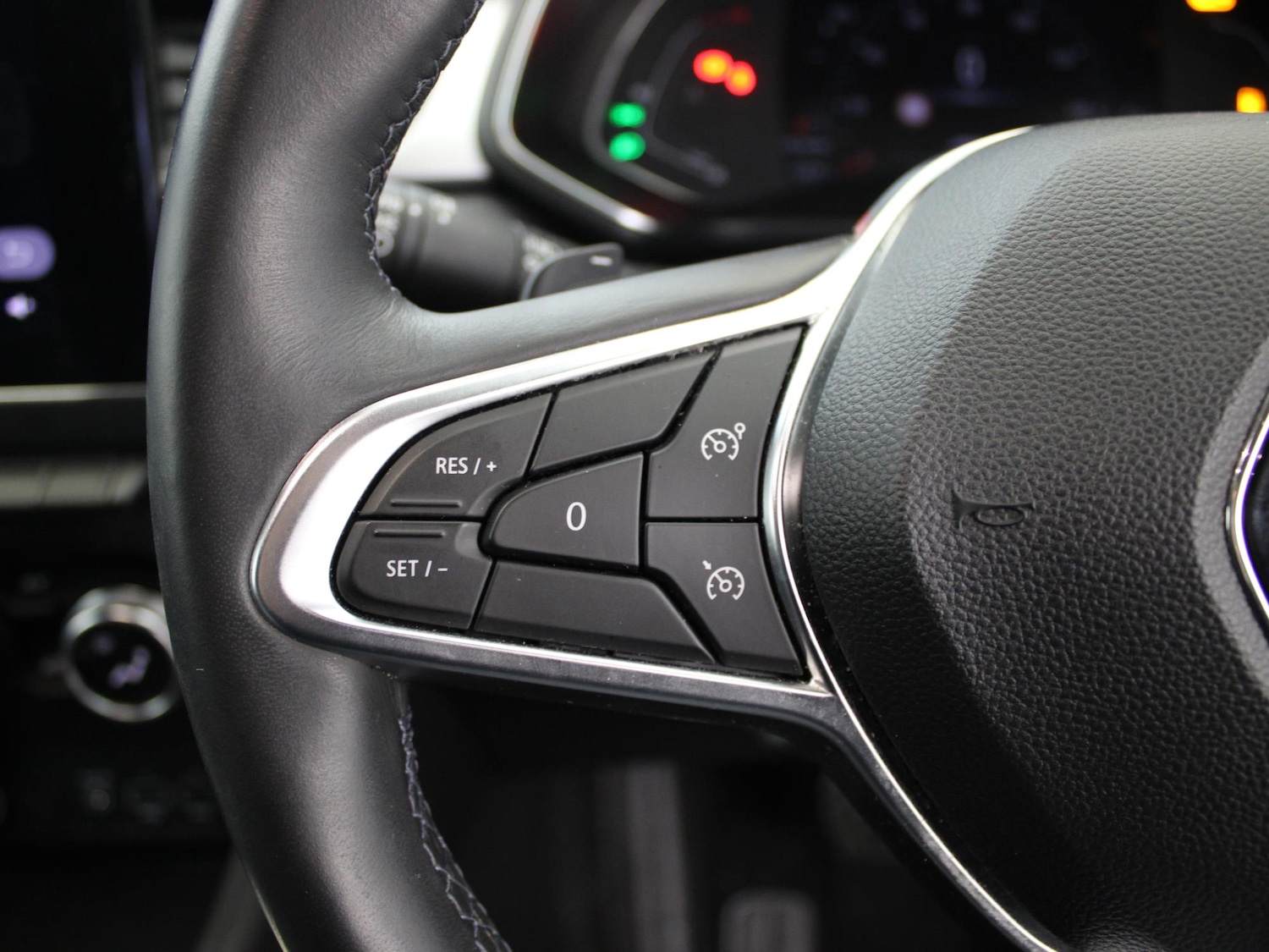 Used Renault Captur 2020 for sale - 77398019: Photo 30