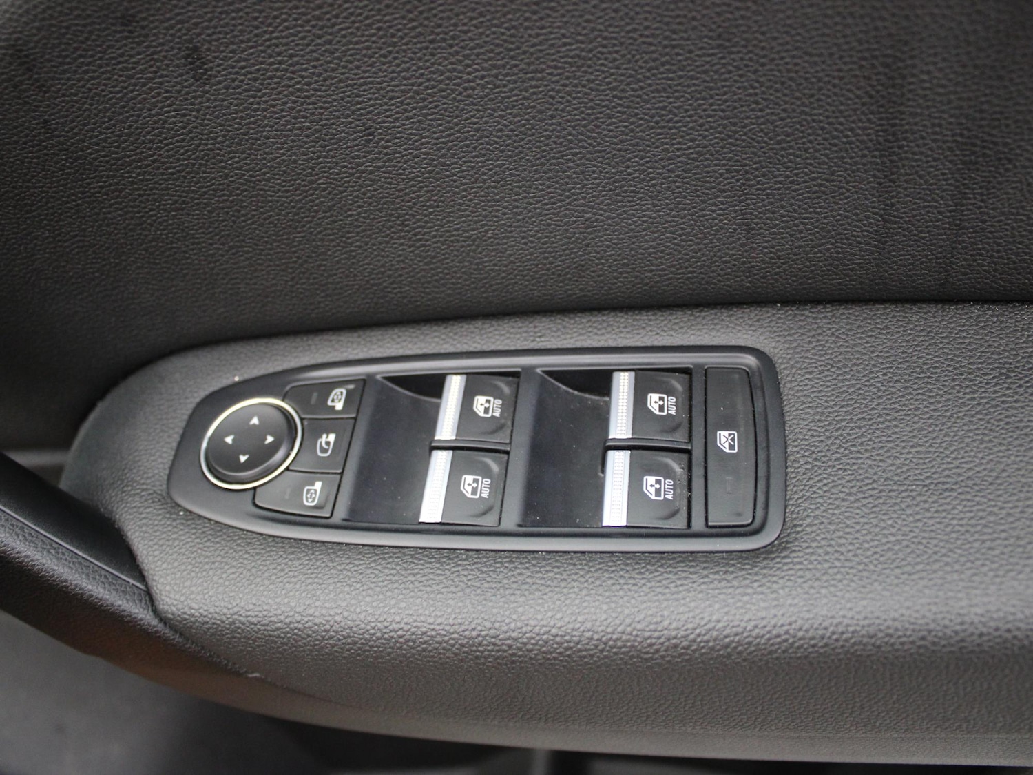 Used Renault Captur 2020 for sale - 77398019: Photo 34
