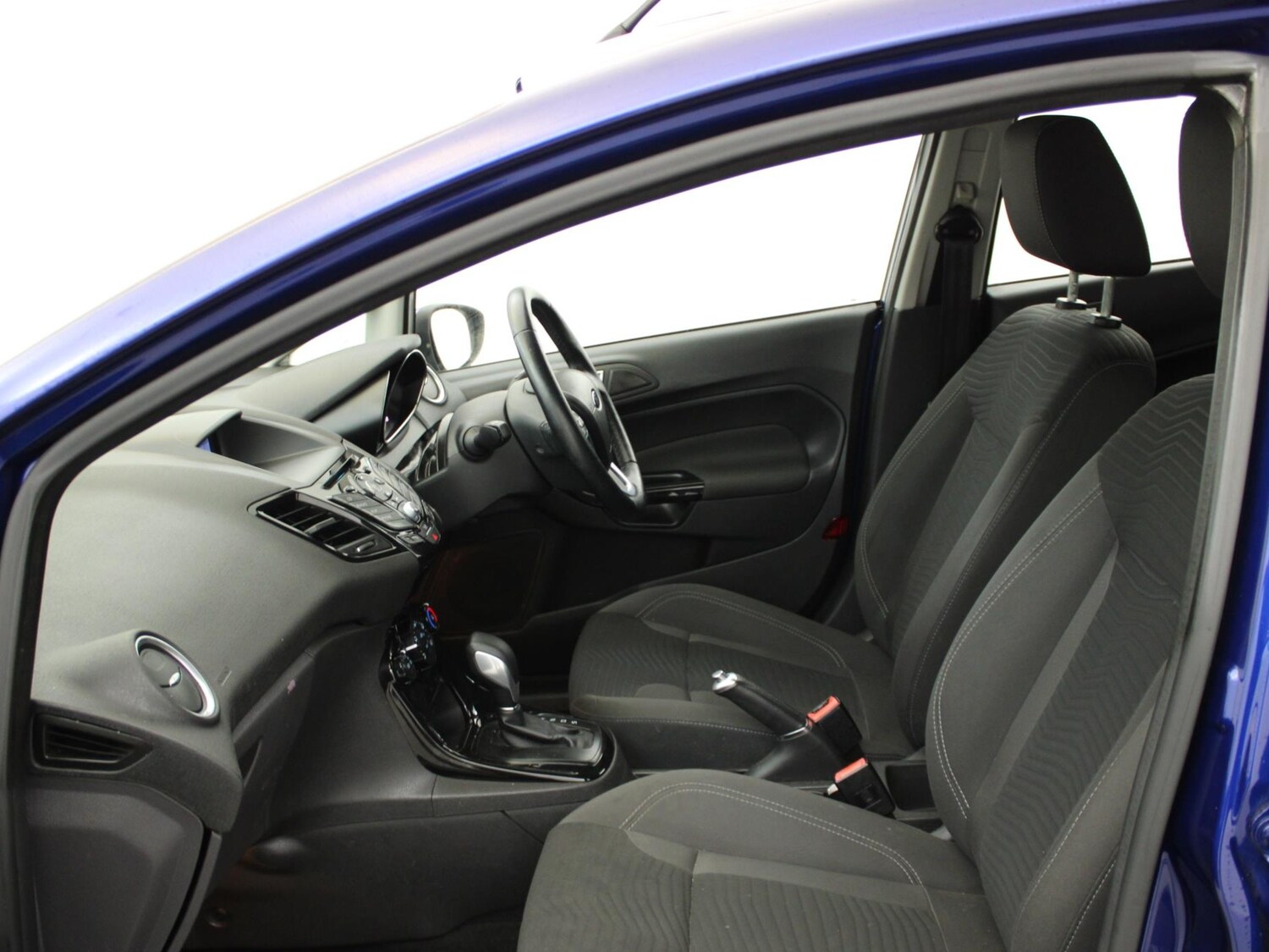 Used Ford Fiesta 2017 for sale - 77829477: Photo 10