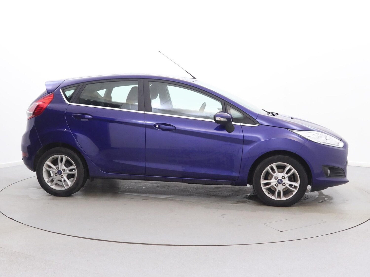 Used Ford Fiesta 2017 for sale - 77829477: Photo 8