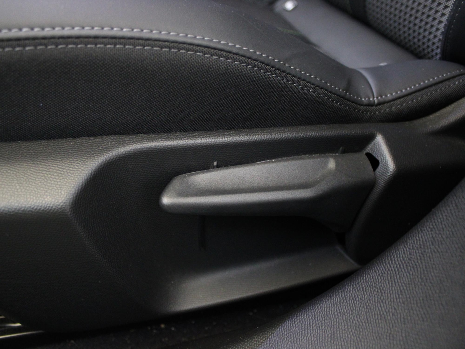 Used Peugeot 2008 2022 for sale - 77164554: Photo 11