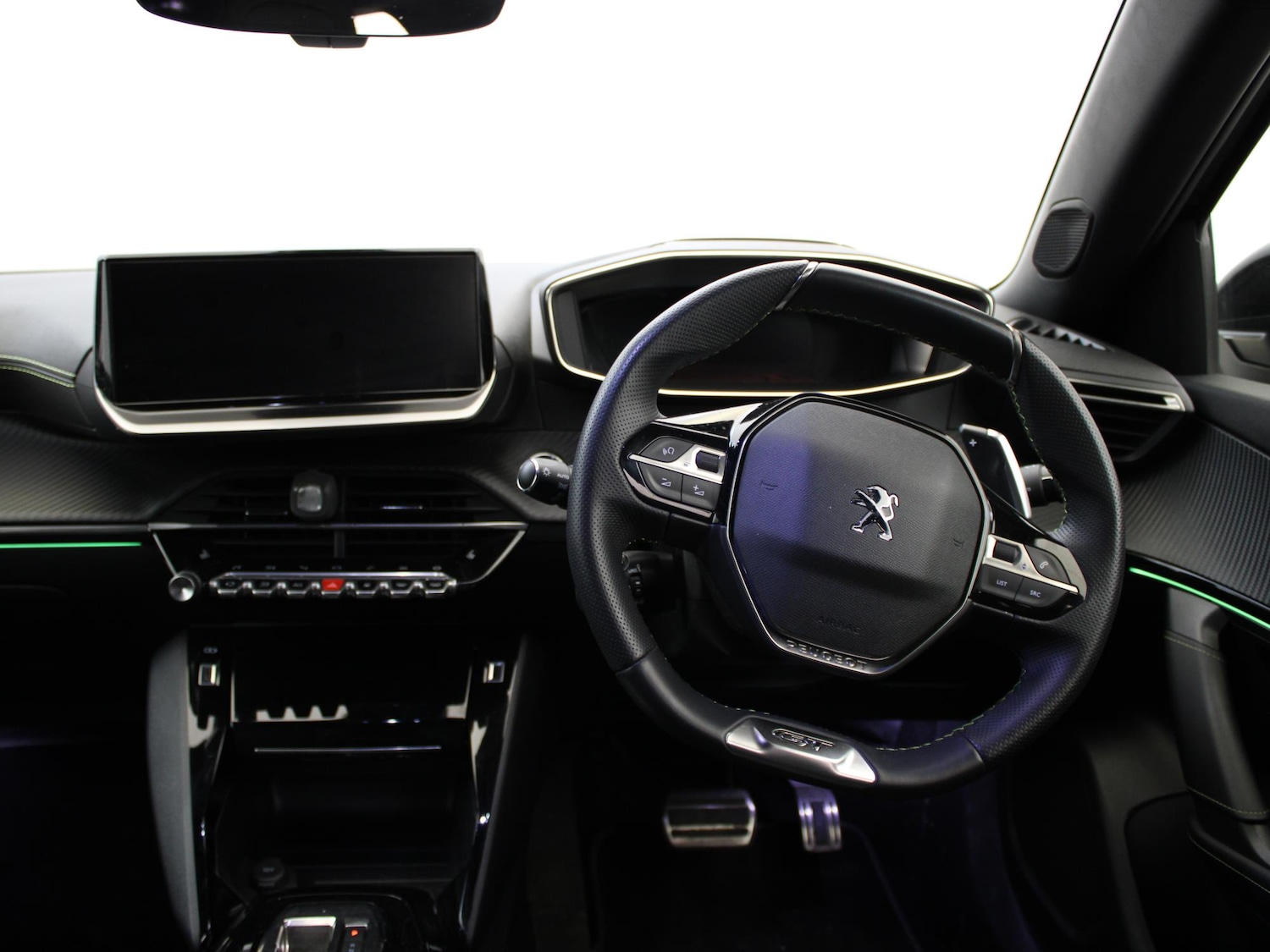 Used Peugeot 2008 2023 for sale - 77973281: Photo 11