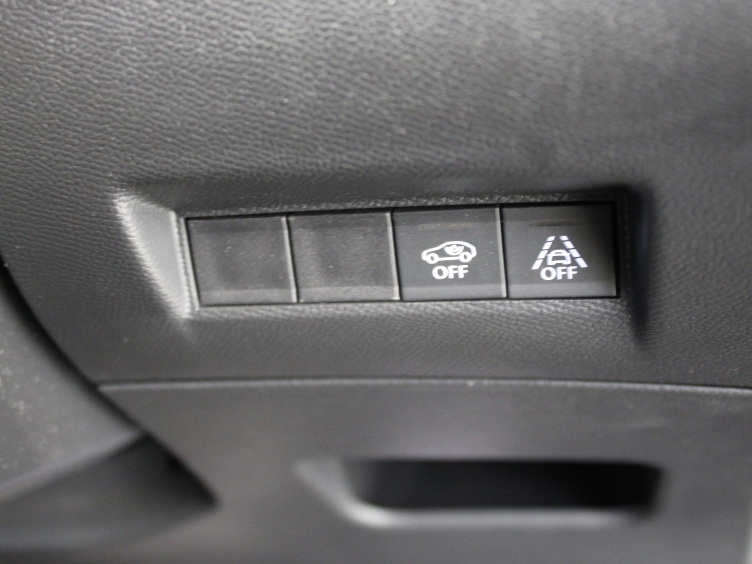 Used Peugeot 2008 2023 for sale - 77973281: Photo 30